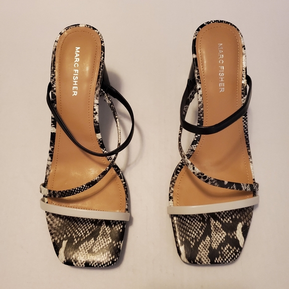 Heels - Picture 2 of 4